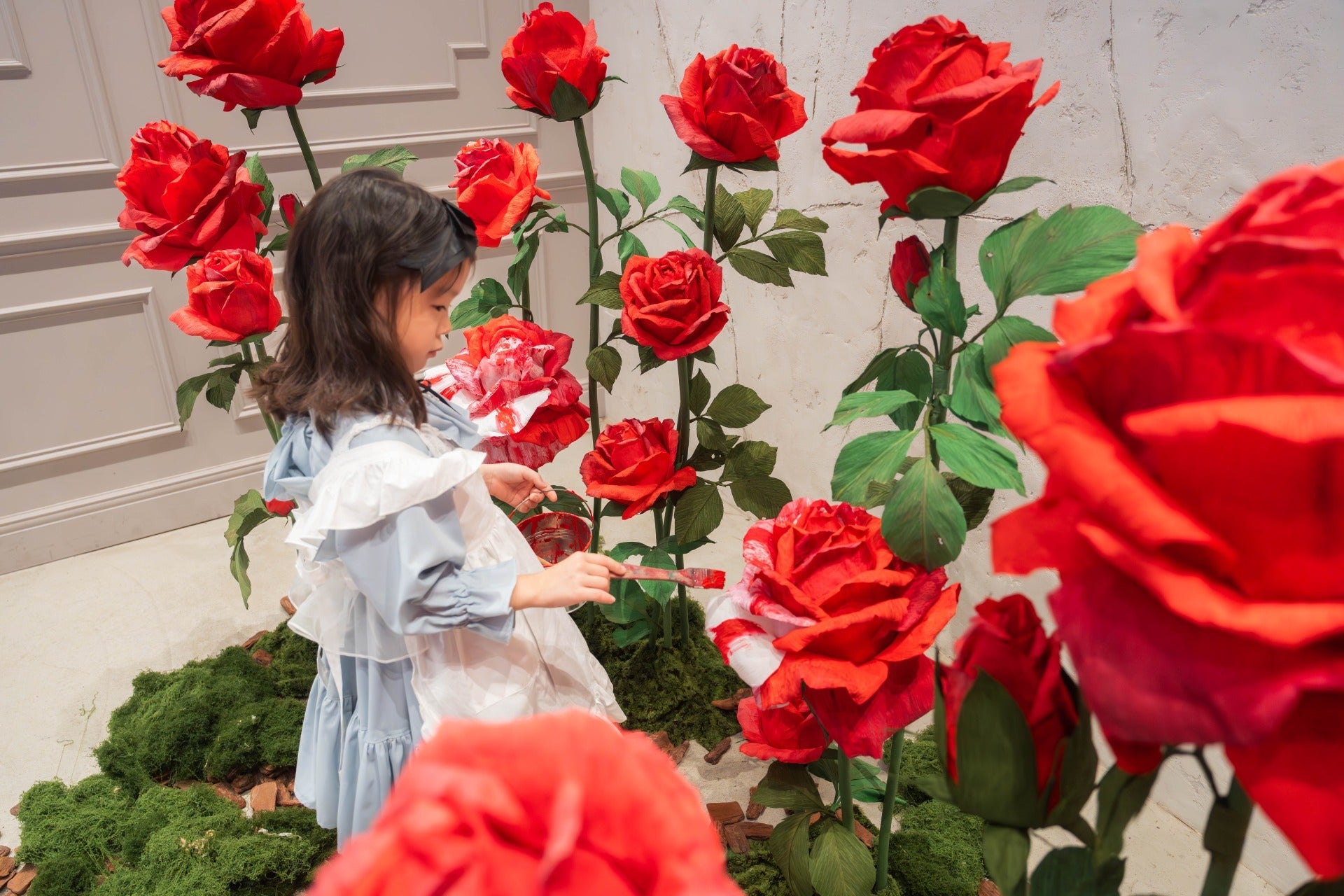 人気のアリスをアーティストとコラボで！